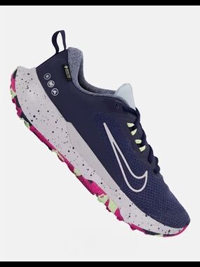 Nike Juniper Trail 2 Goretex  Sneaker with Pink and Lime Accents WMN 11 MEN 9.5